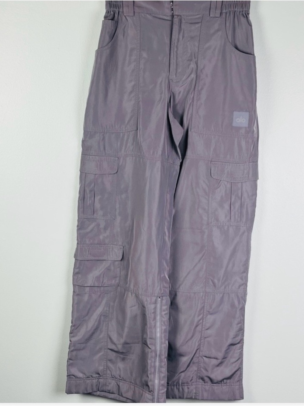 ALO Yoga High waist Ski Moto Puffer Pant fog gray - Picture 4 of 15
